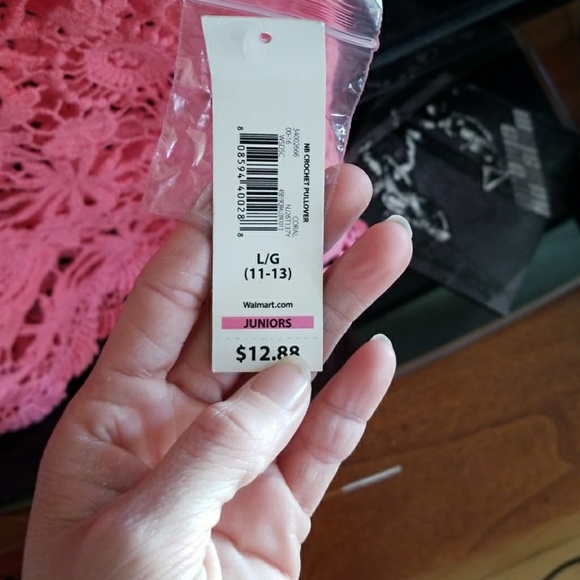 Top - Picture 2 of 2